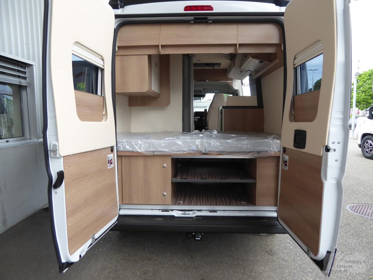 Malibu Van compact 540 DB Family-for-4