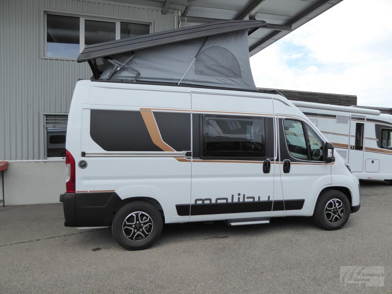 Malibu Van compact 540 DB Family-for-4