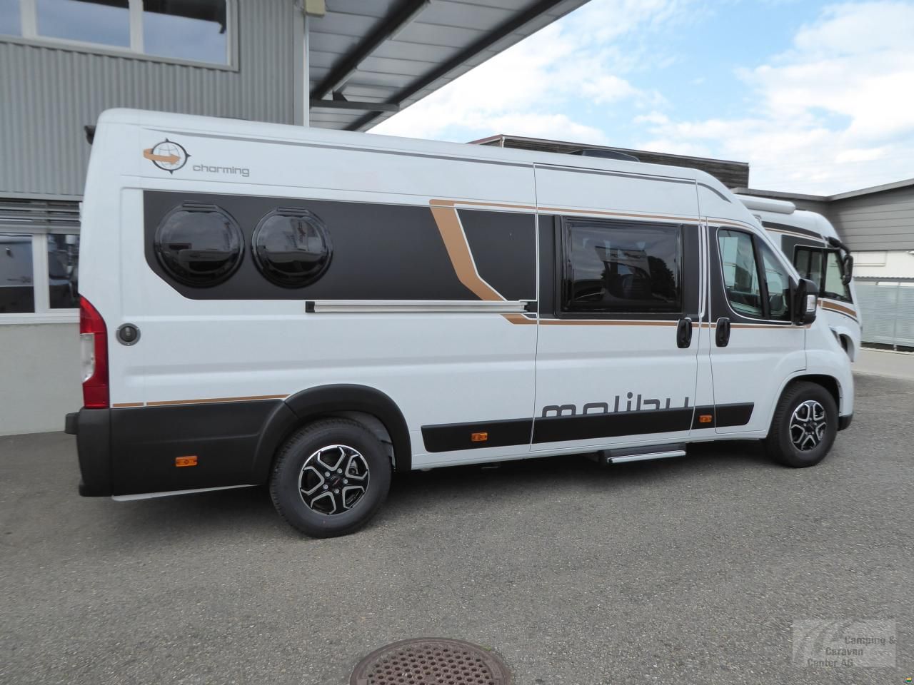 Malibu Van first class - two rooms 640 LE Coupé