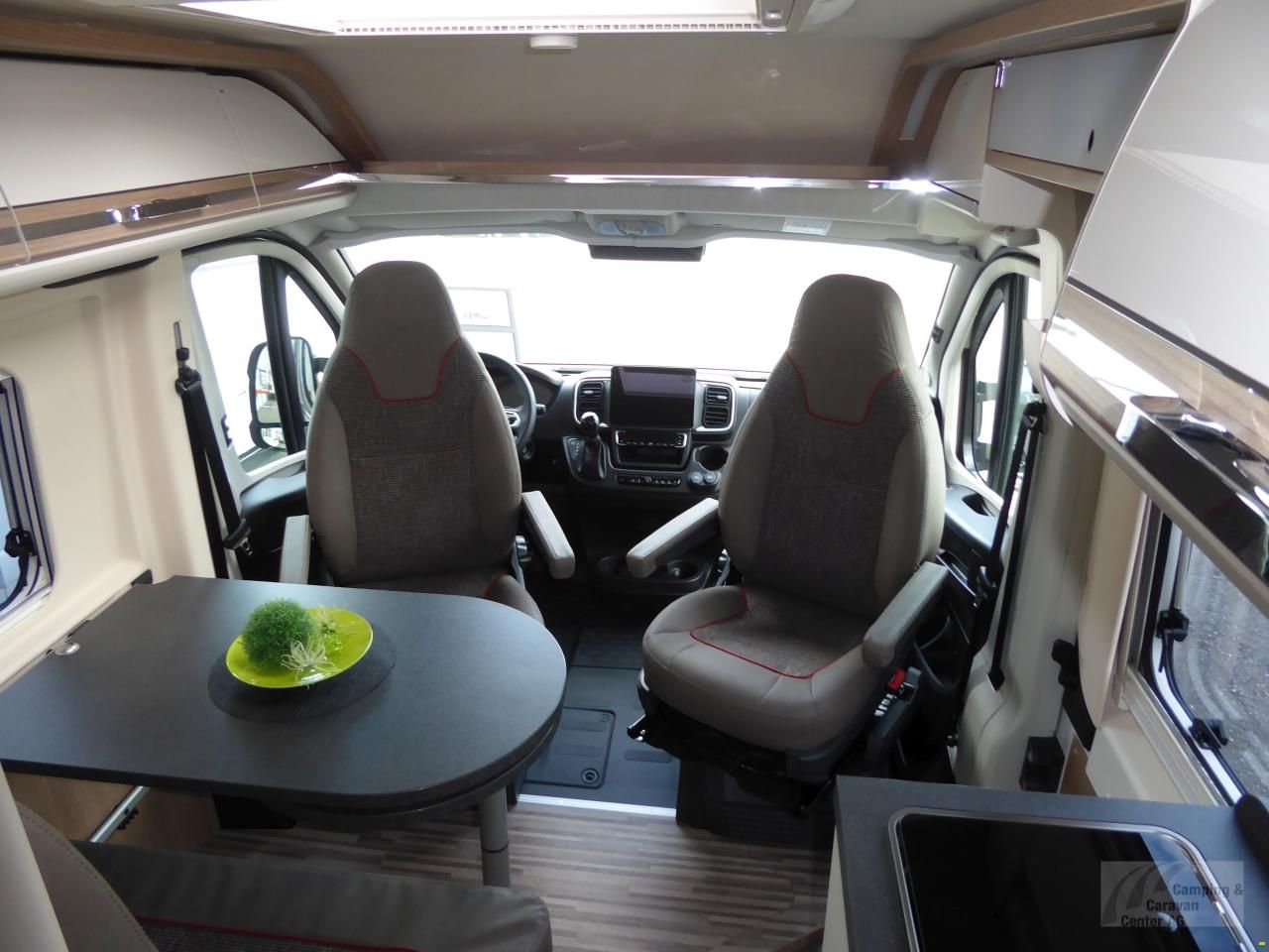 Malibu Van first class - two rooms 640 LE Coupé