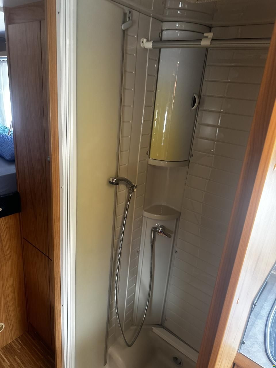 Bürstner Delphin Performance t 715