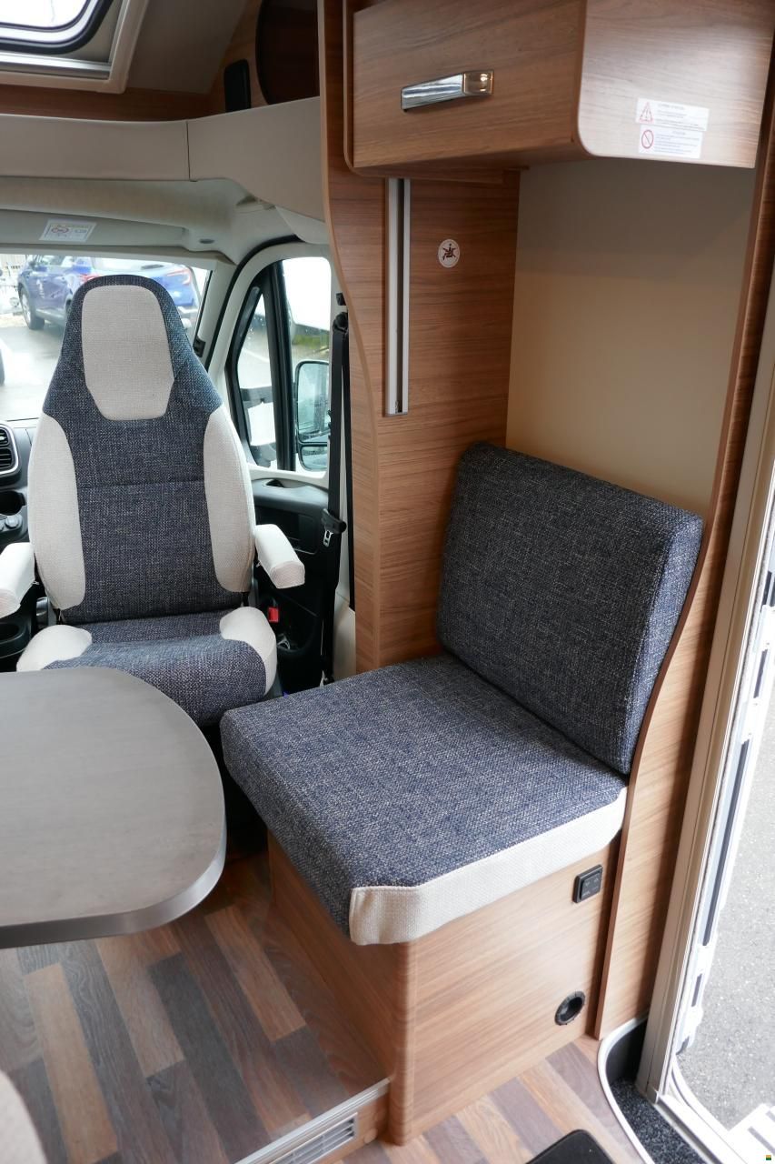 Weinsberg CaraSuite 700 MEG