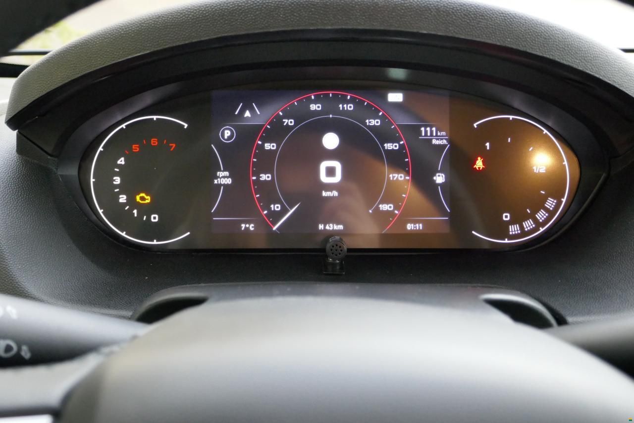 Knaus Live Wave 700 MEG Platinum Selection