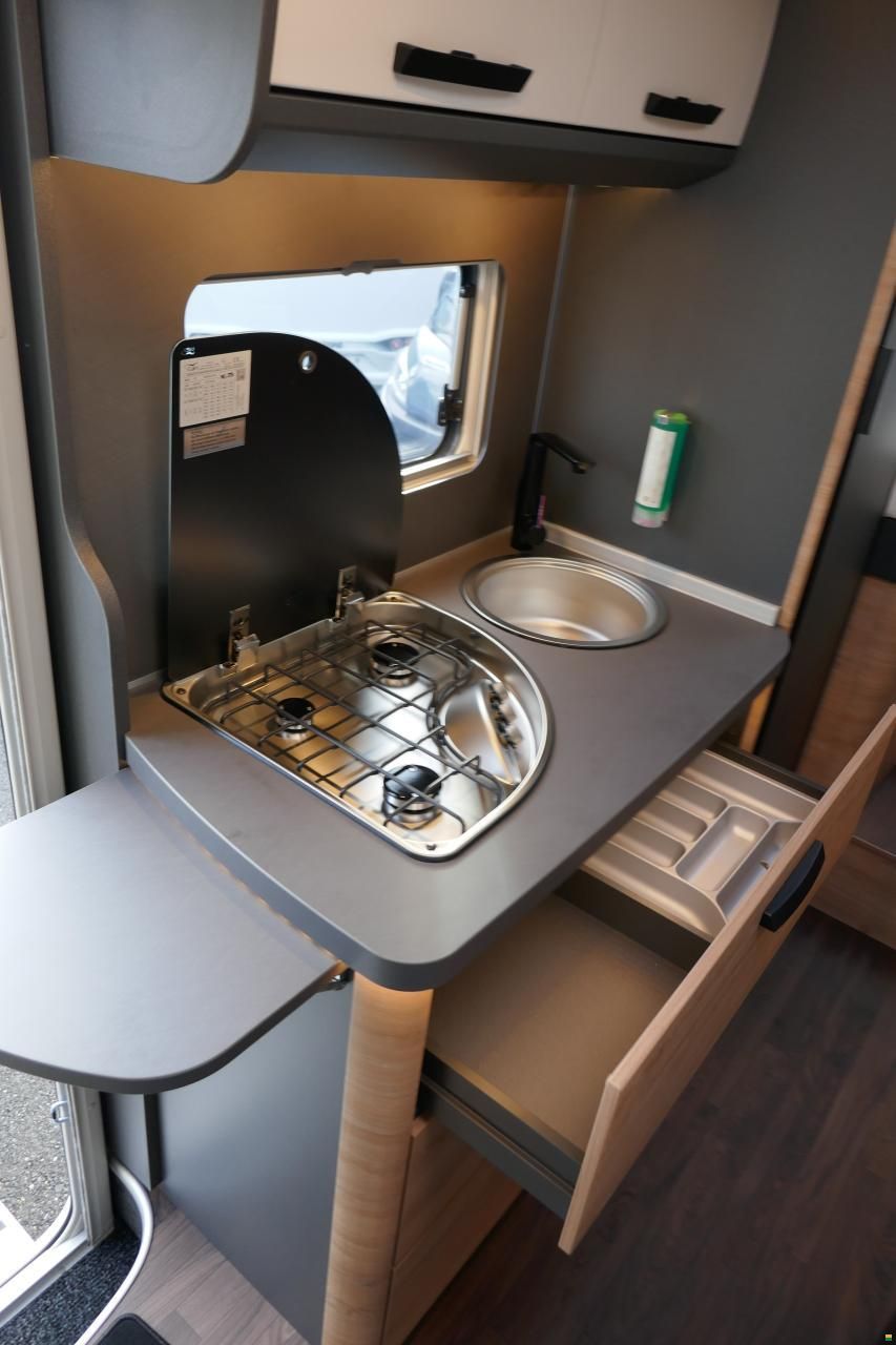 Knaus LIVE TI 650 MEG Platinum Selection