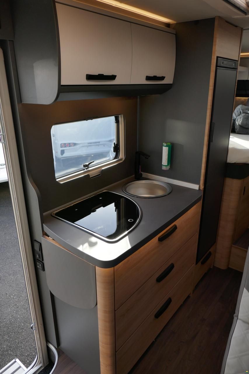 Knaus LIVE TI 650 MEG Platinum Selection