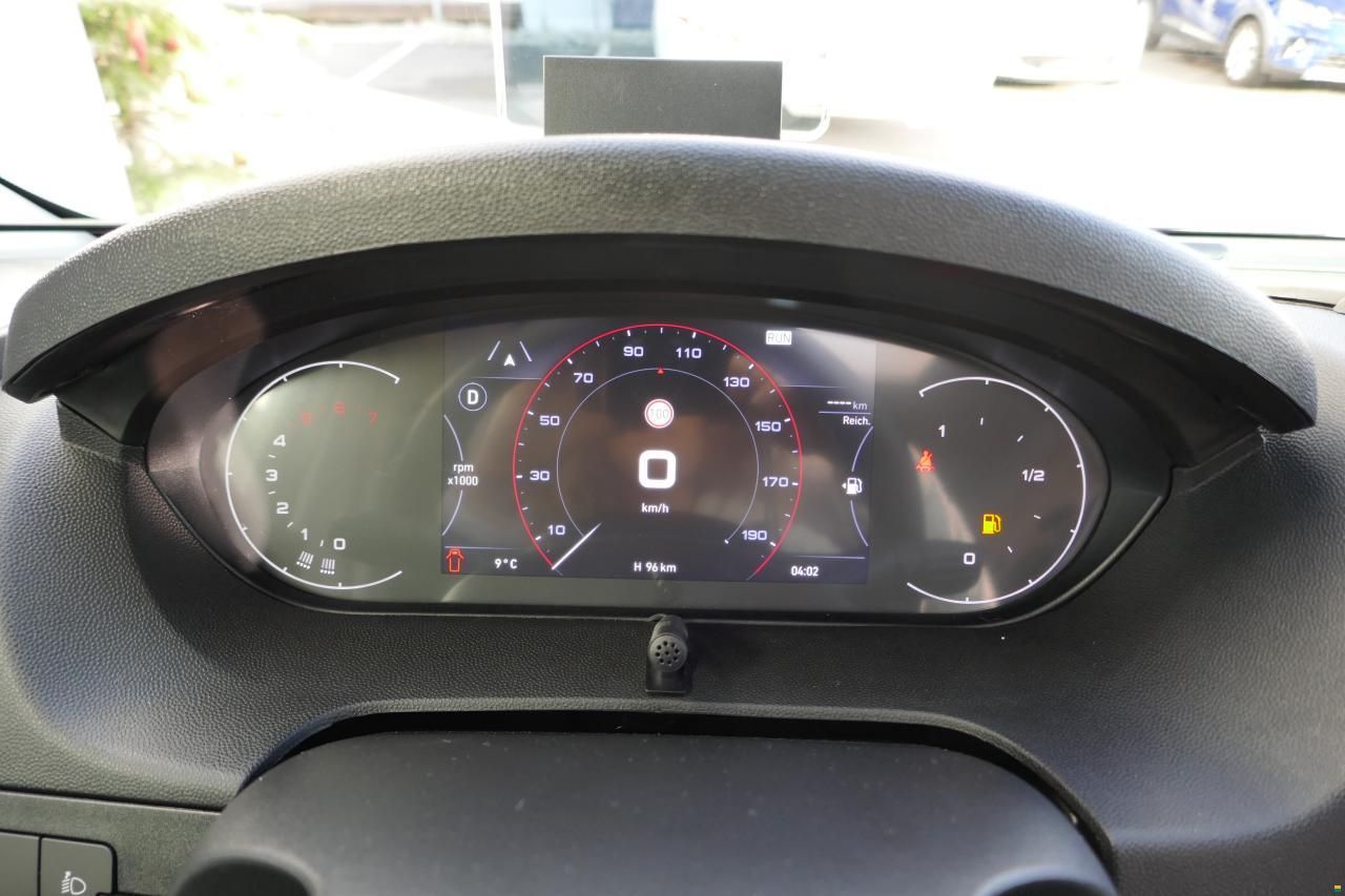 Knaus LIVE TI 650 MEG Platinum Selection