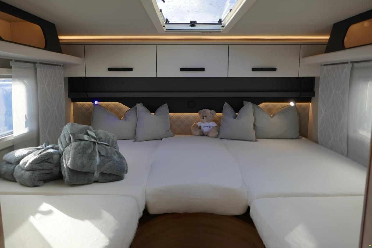 Knaus LIVE TI 650 MEG Platinum Selection