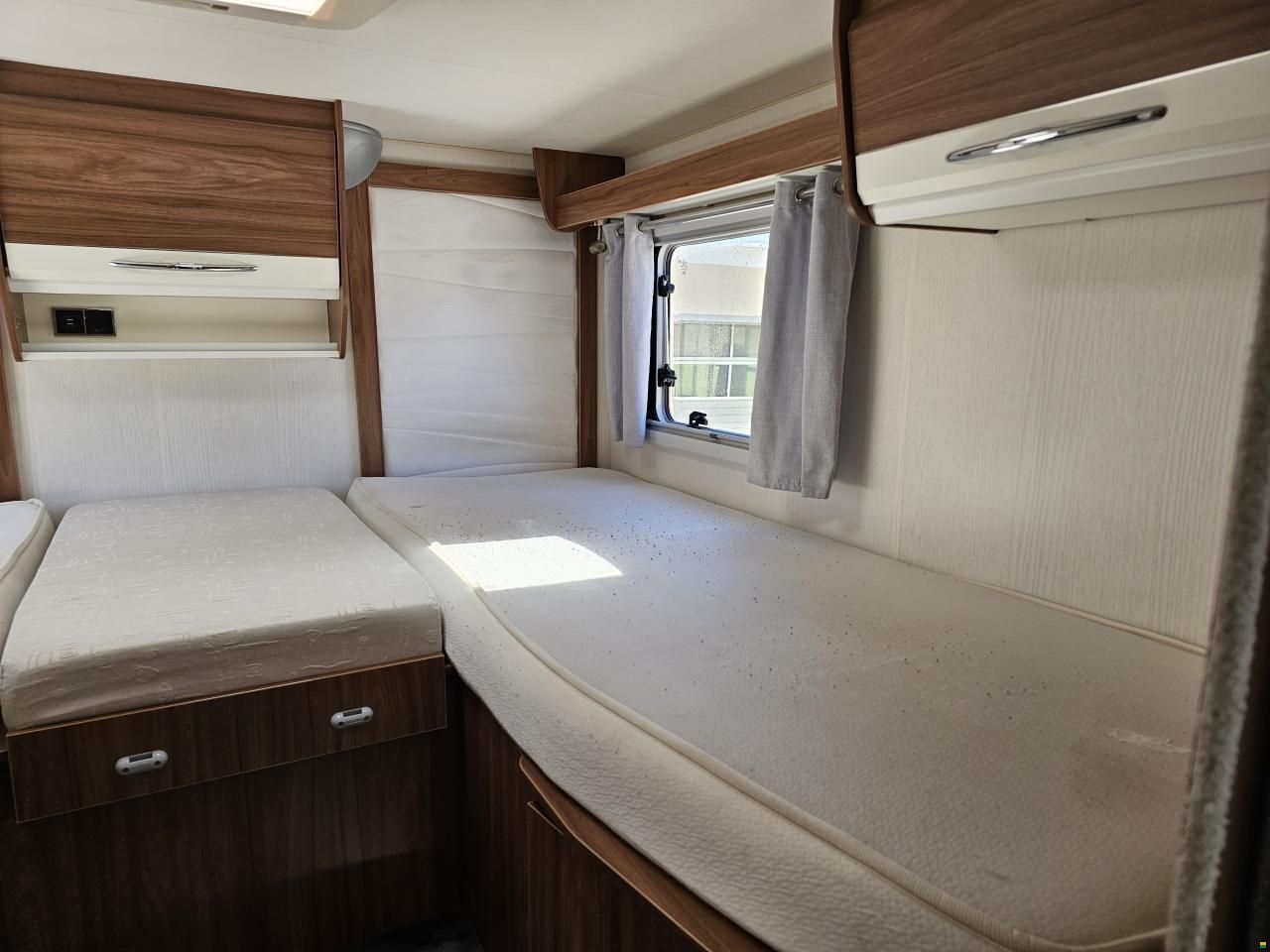 Pilote F740GJ Automat