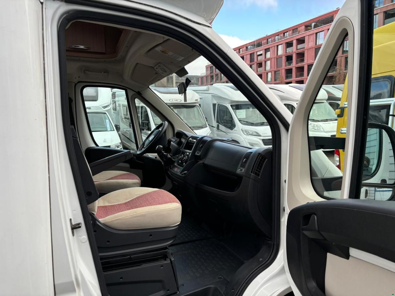 Adria Sun Living M 46 SP