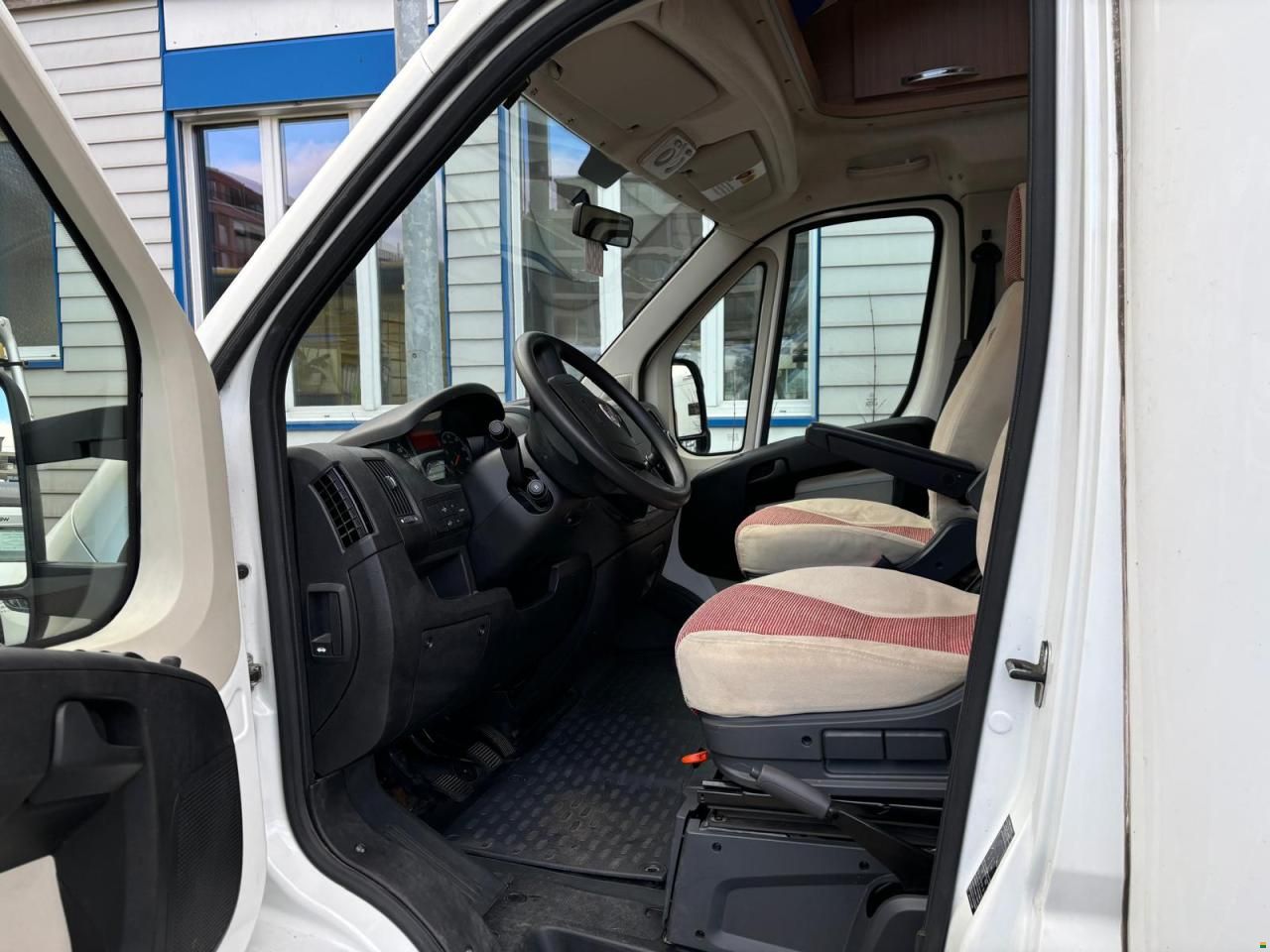 Adria Sun Living M 46 SP