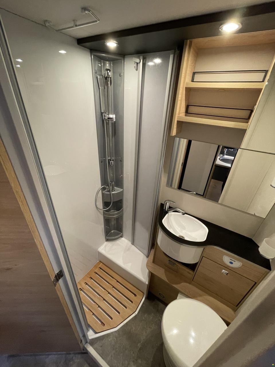 Dethleffs Globebus Active I 6