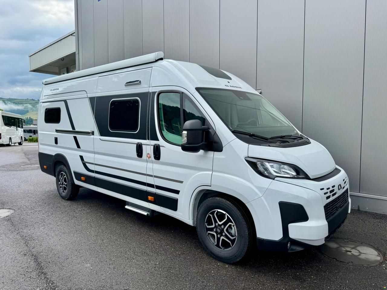 Adria Twin 640 SGX Swiss Edition