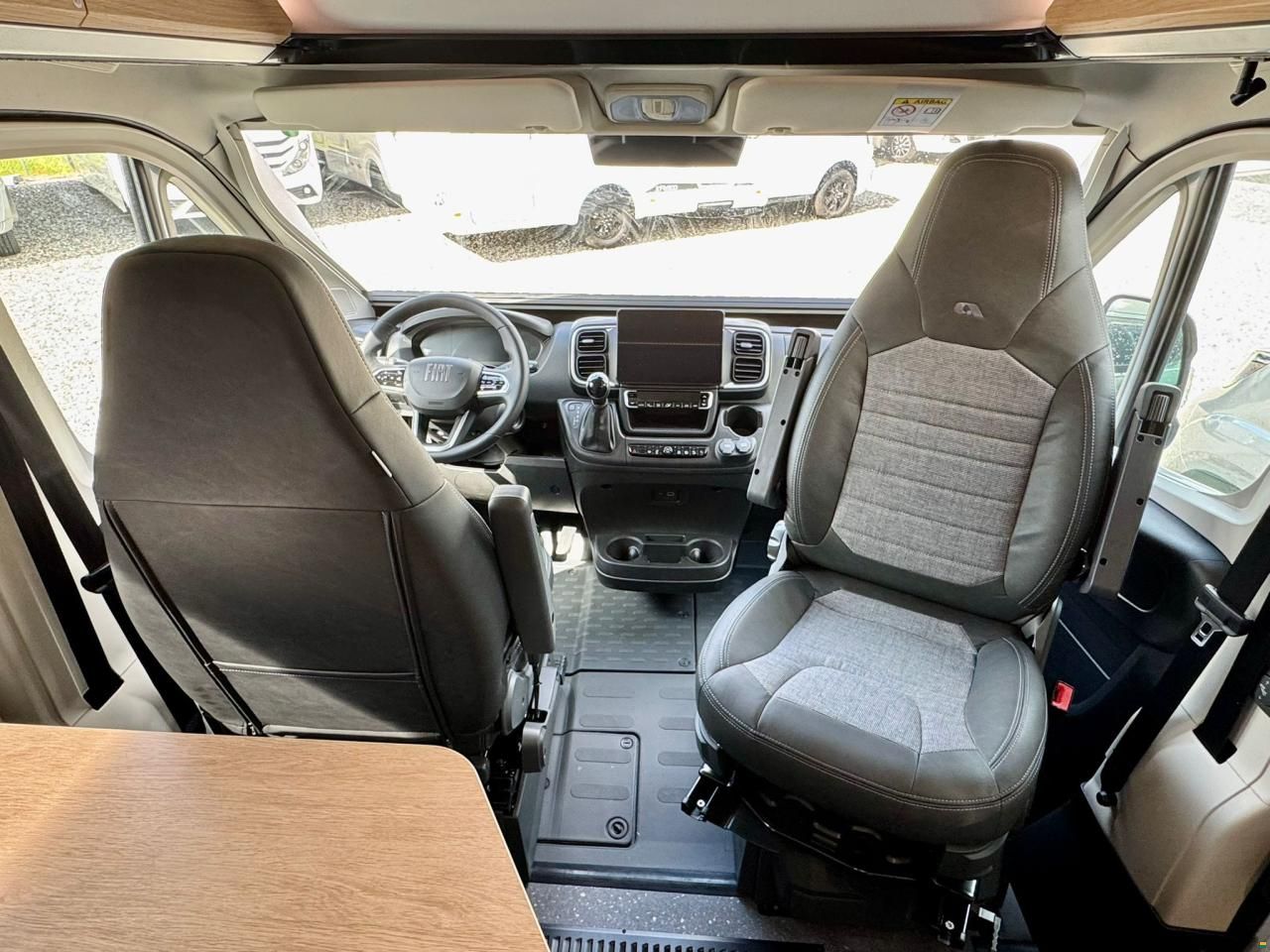 Adria Twin 640 SGX Swiss Edition