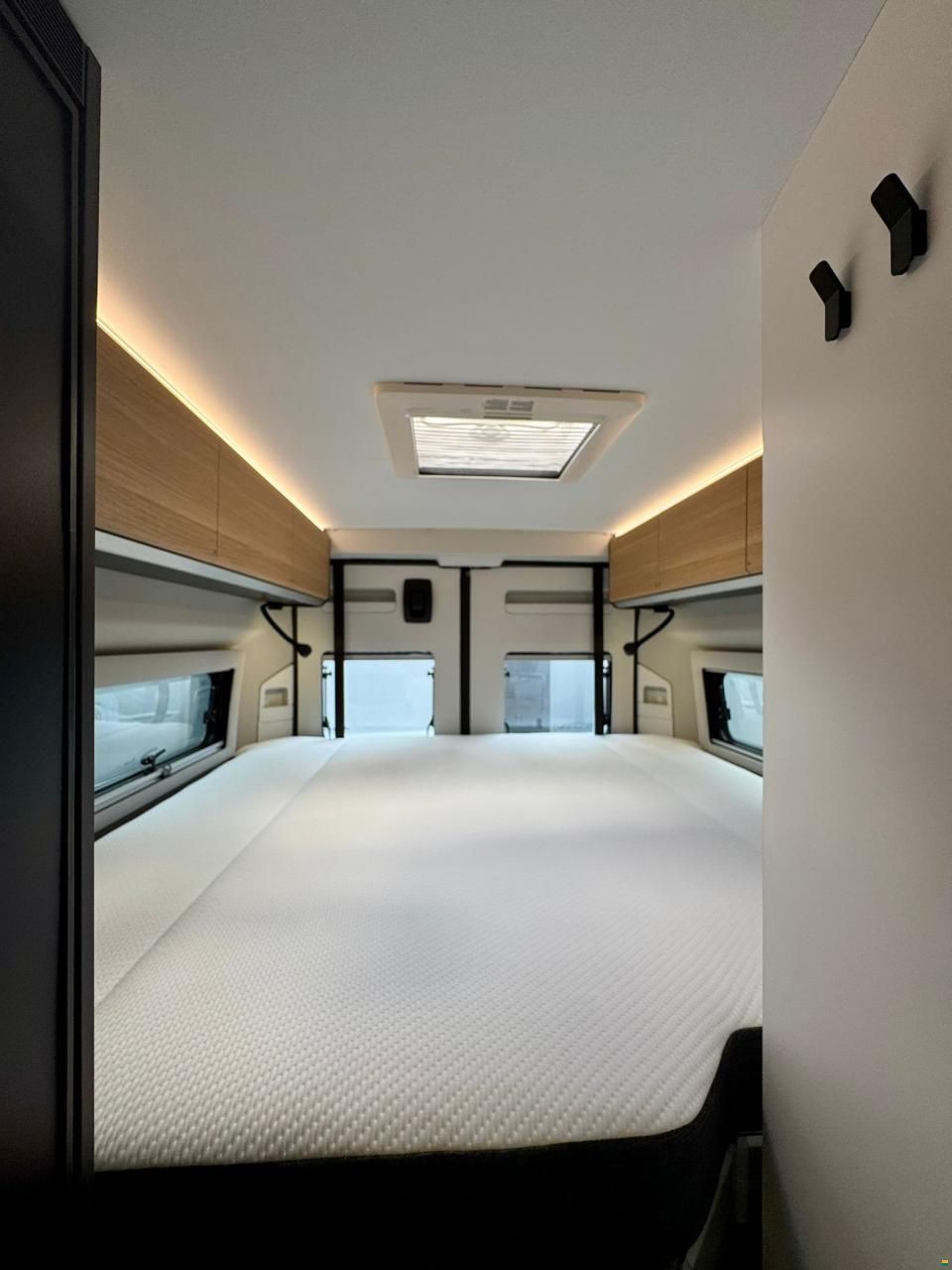 Adria Twin 640 SGX Swiss Edition