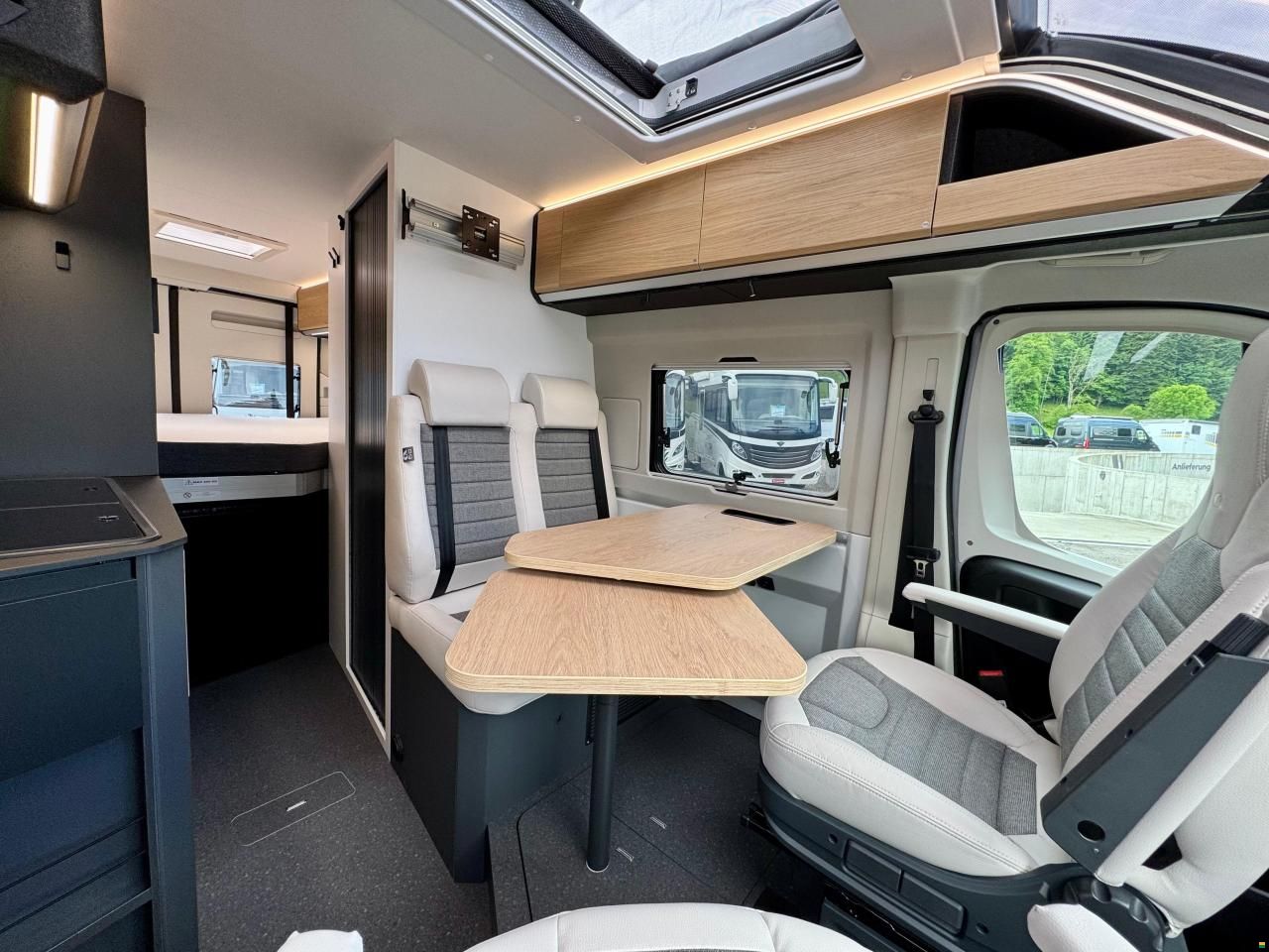 Adria Twin 640 SGX 60 Y Selection