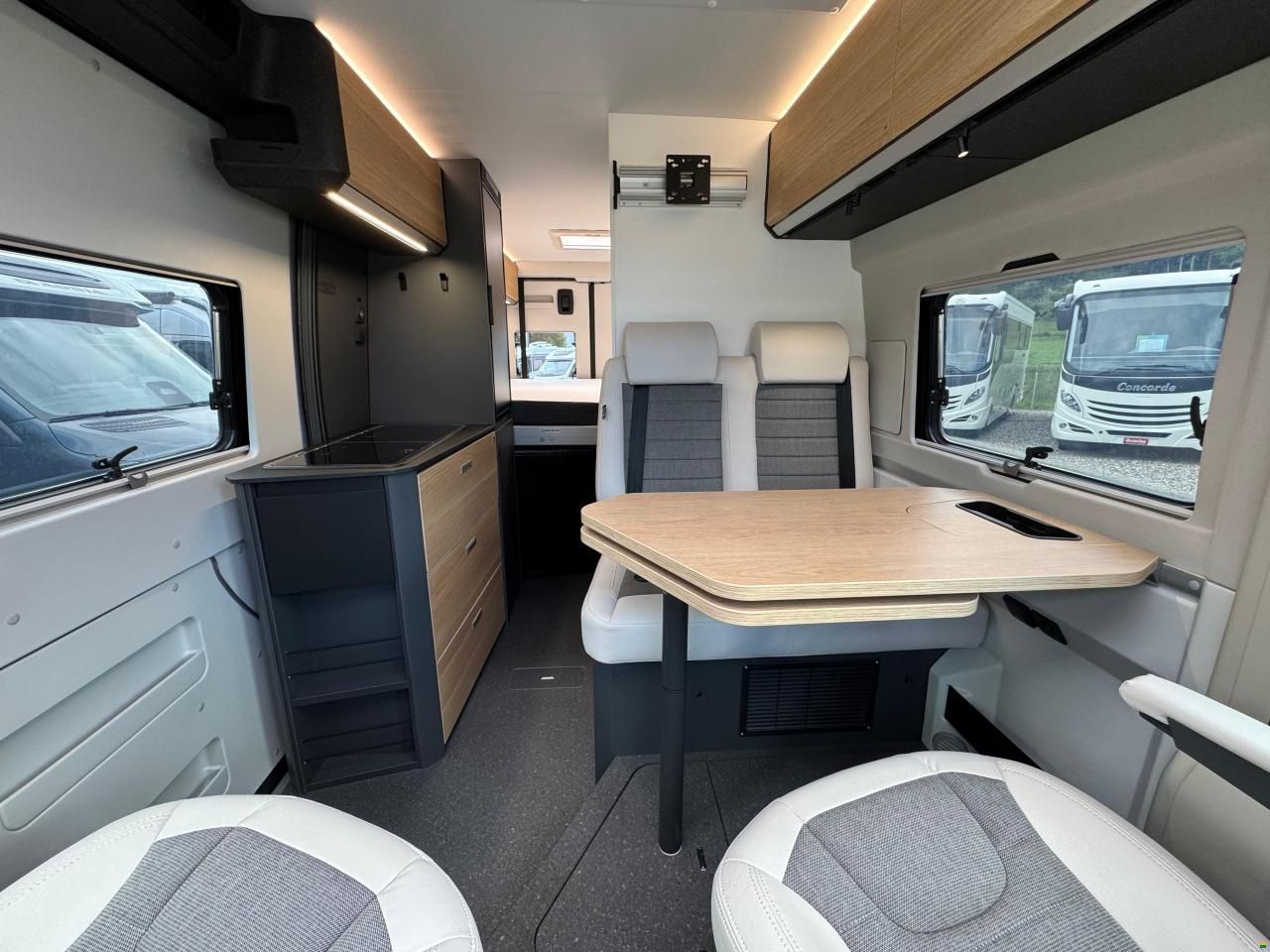 Adria Twin 640 SGX 60 Y Selection