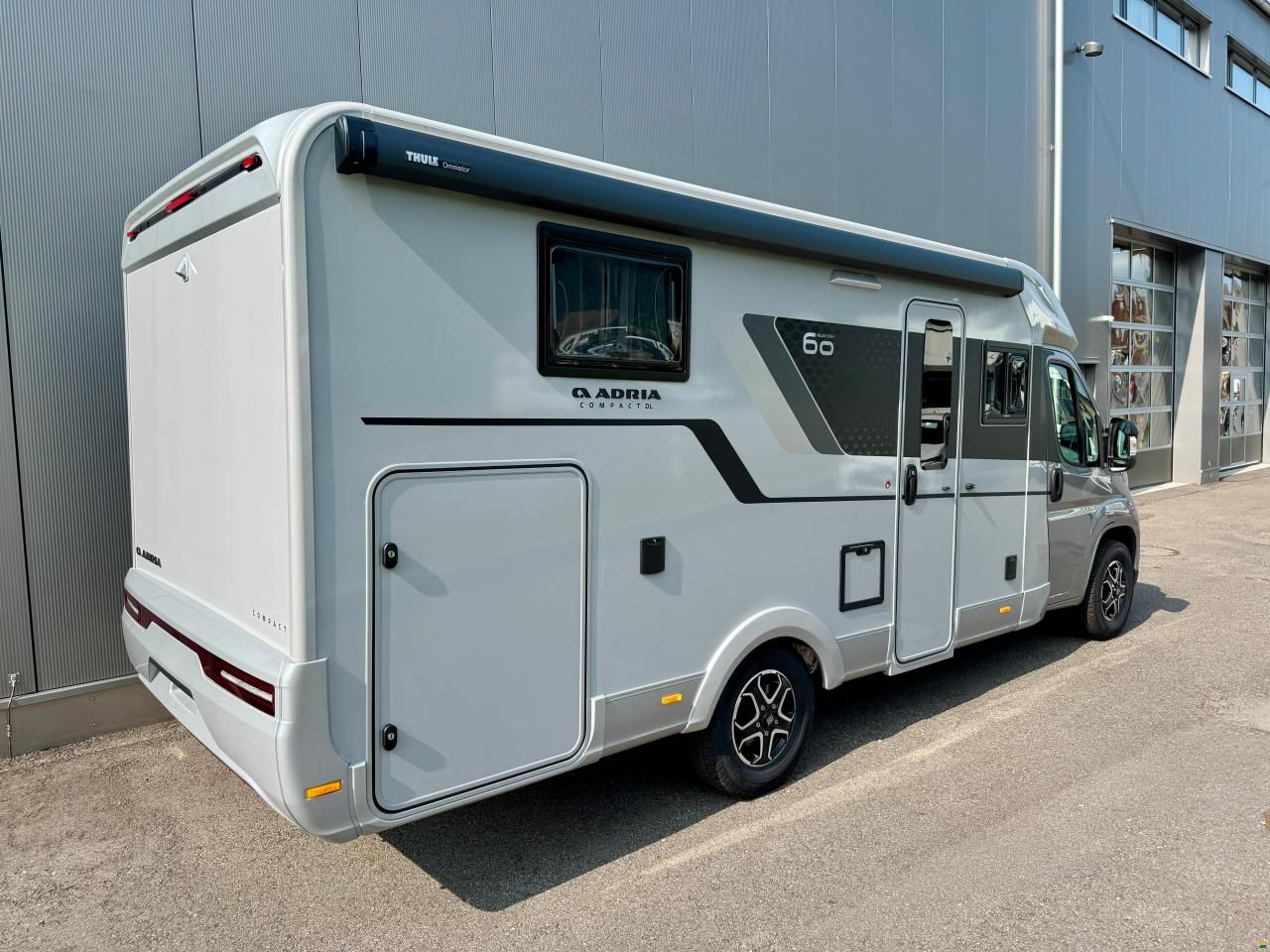 Adria Compact DL 60 Y Selection