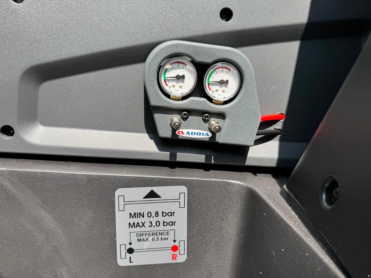 Adria Compact DL 60 Y Selection