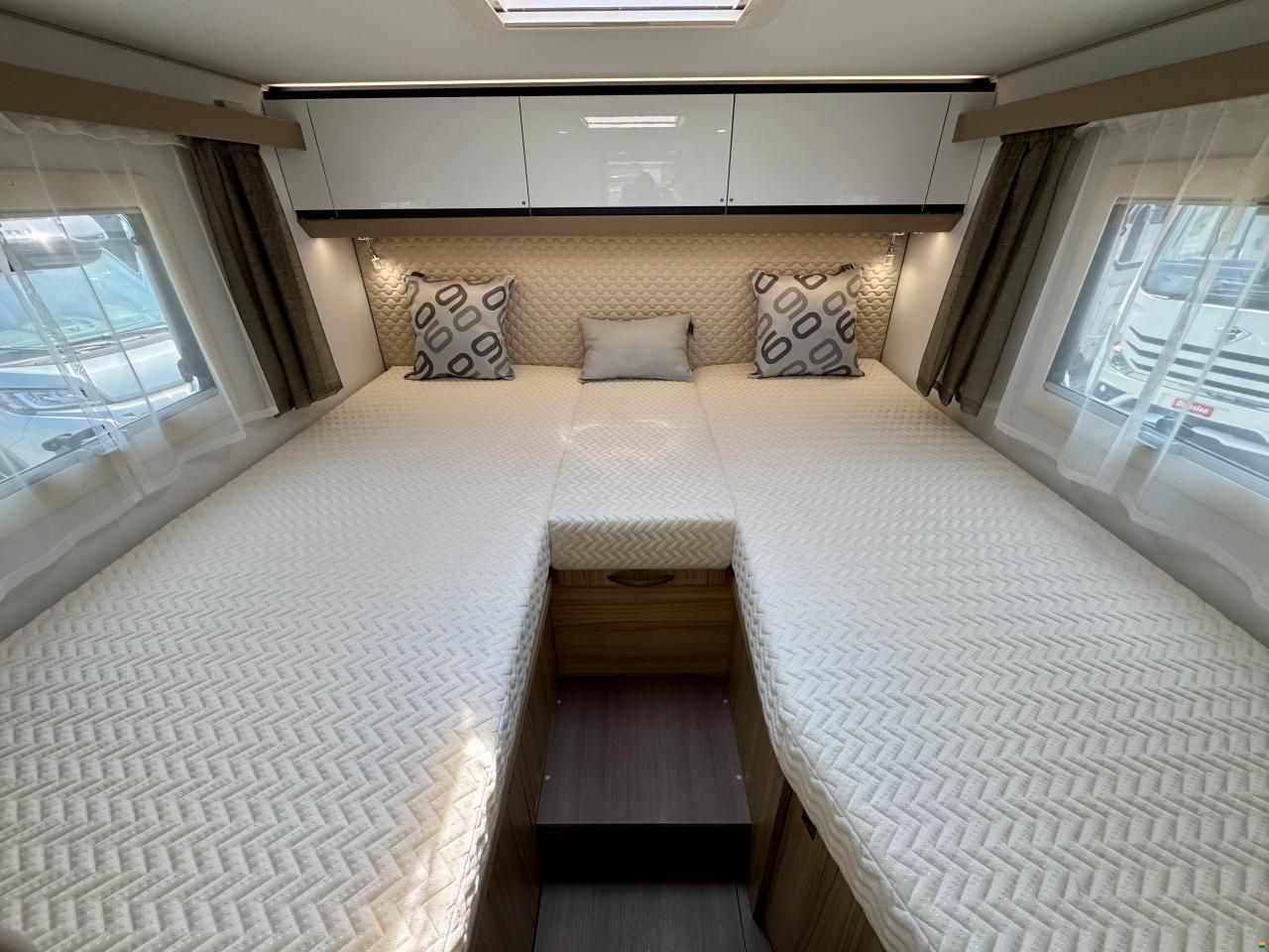 Adria Compact DL 60 Y Selection