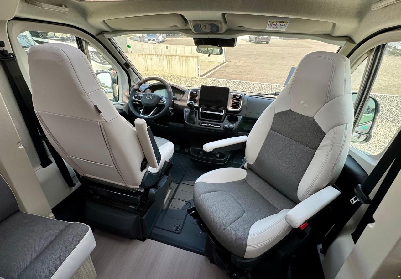 Adria Compact DL 60 Y Selection