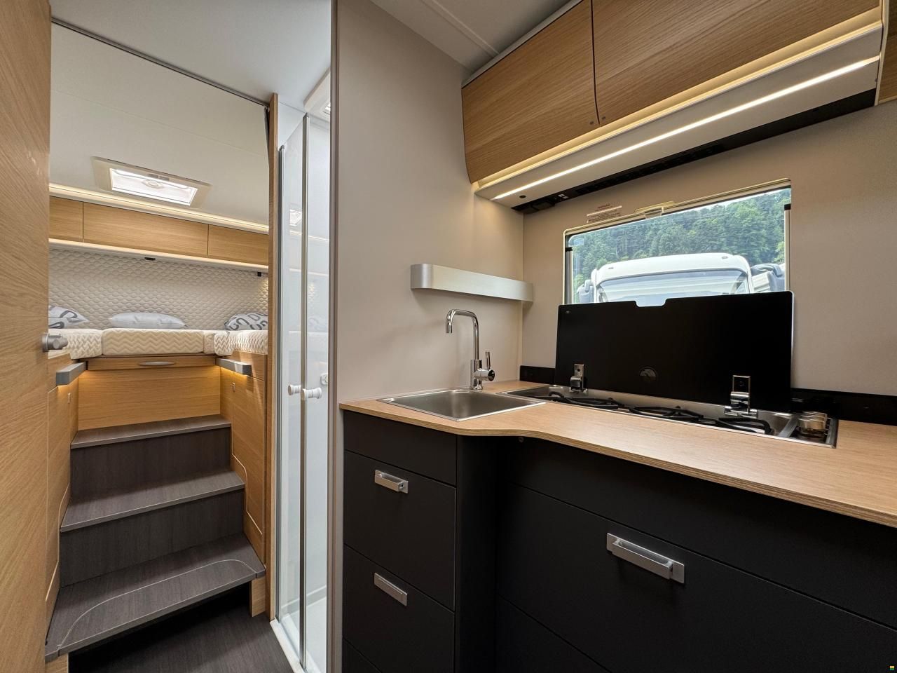 Adria Matrix 670 SL 60 Y Selection