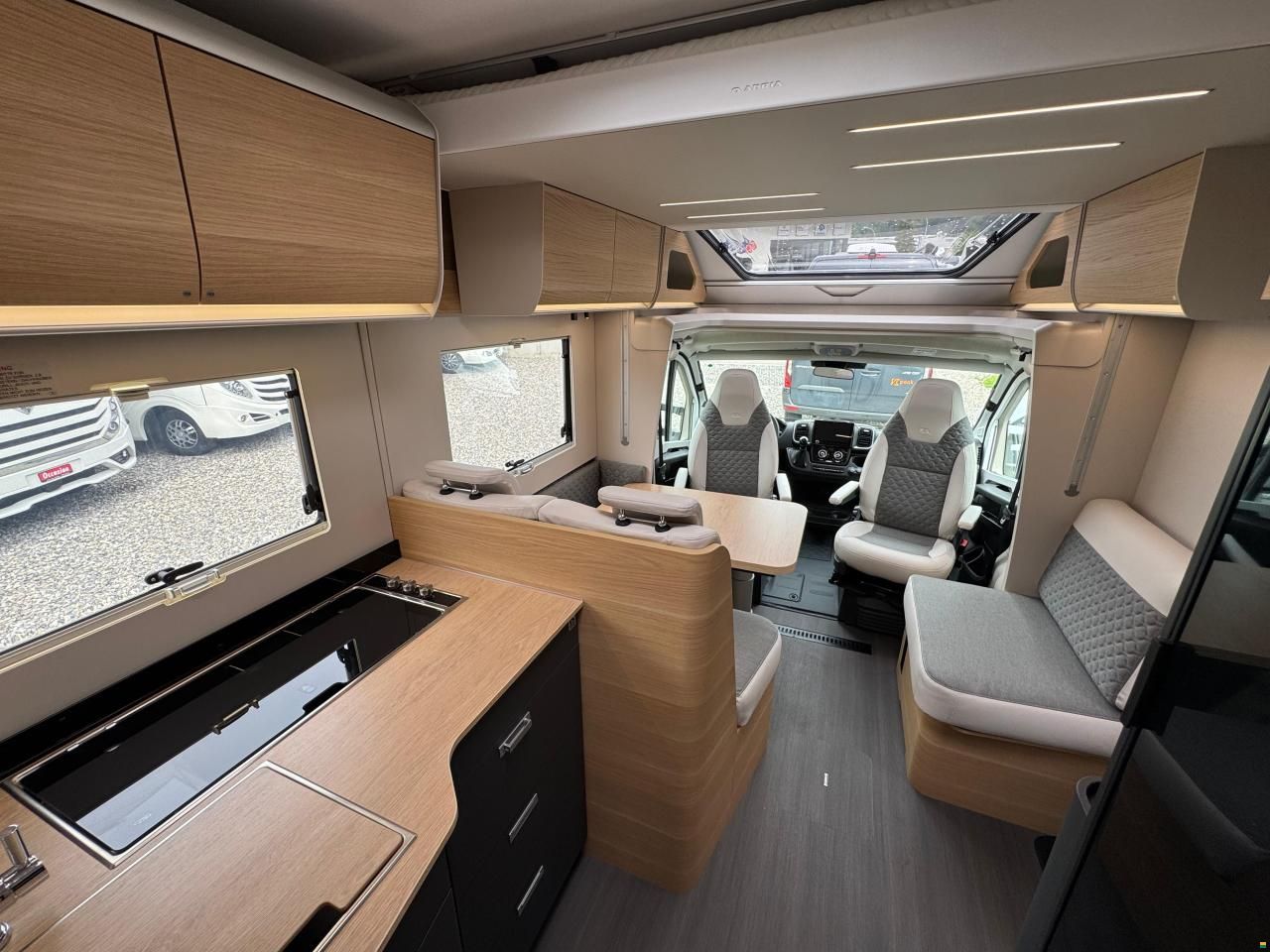 Adria Matrix 670 SL 60 Y Selection