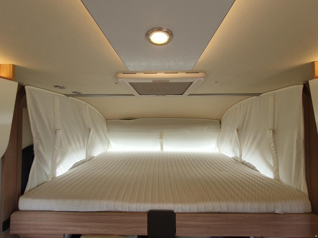 Bürstner IXEO I 736