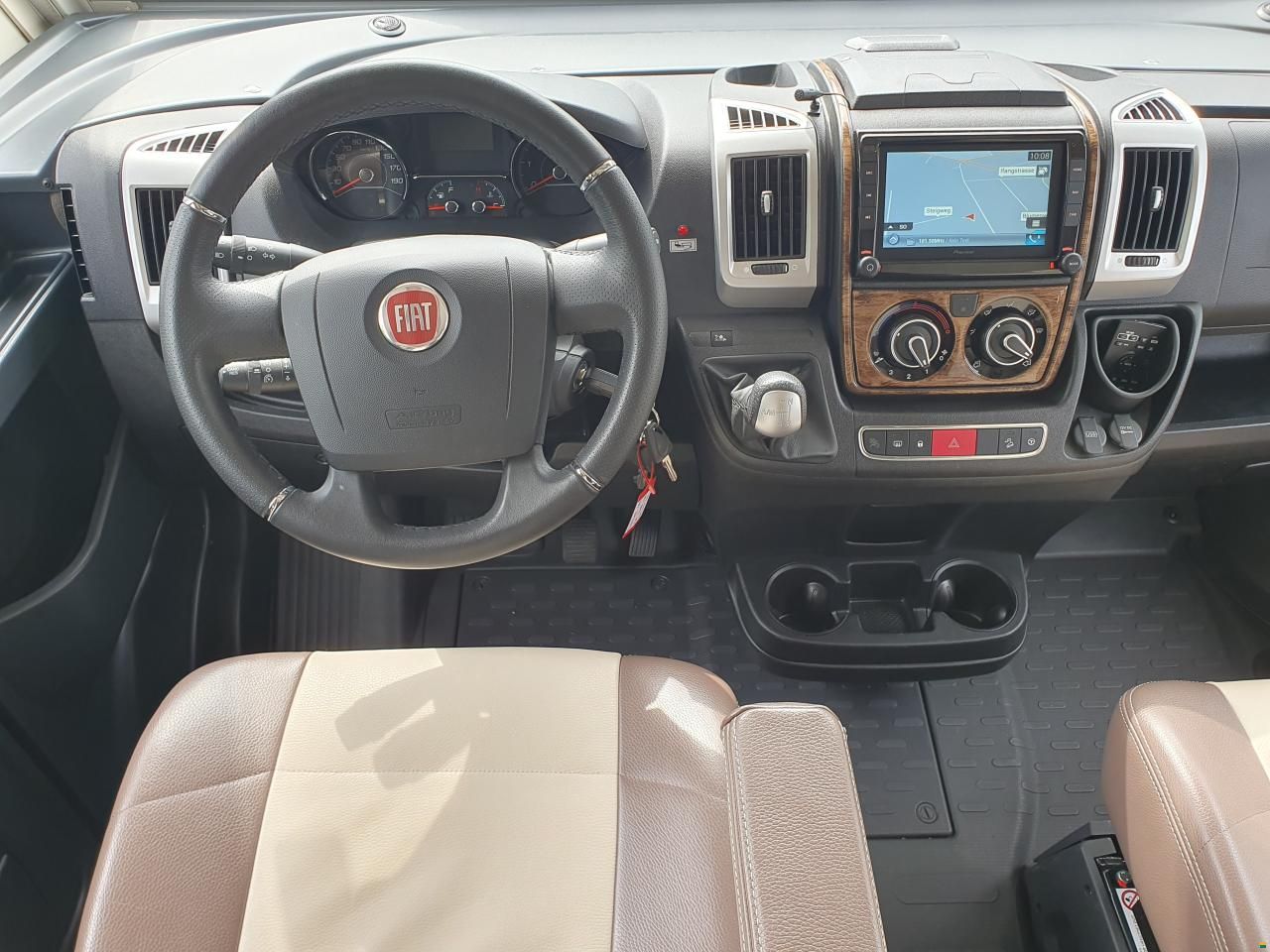 Bürstner IXEO I 736