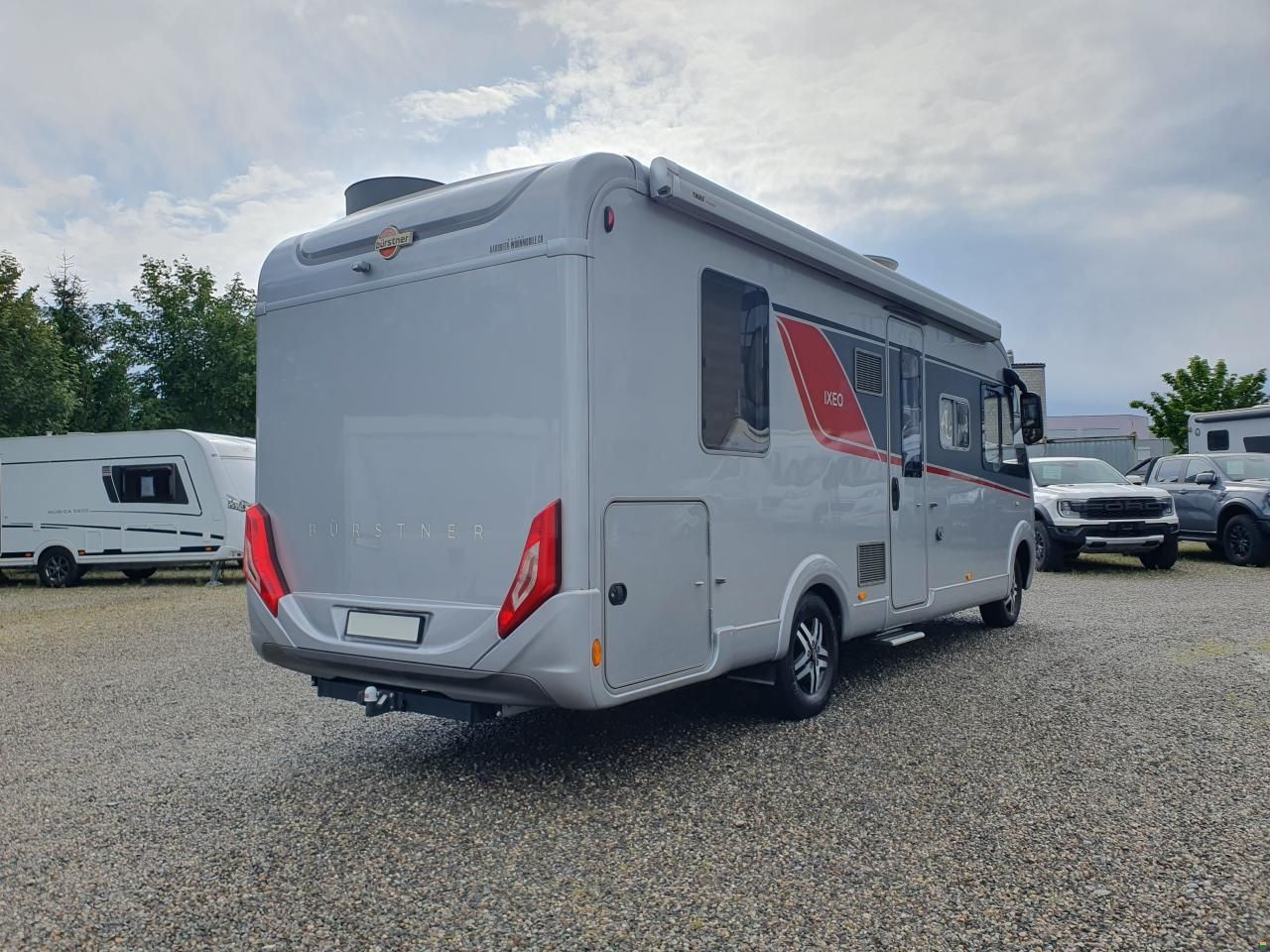 Bürstner IXEO I 736