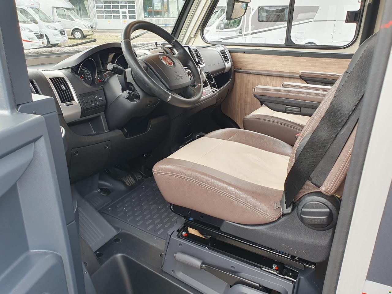 Bürstner IXEO I 736