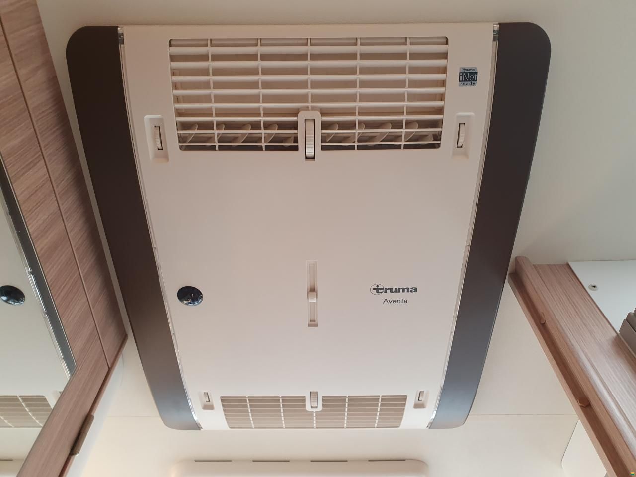 Bürstner IXEO I 736