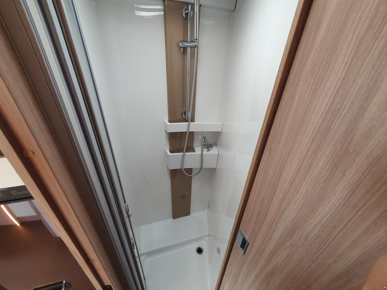 Bürstner IXEO I 736