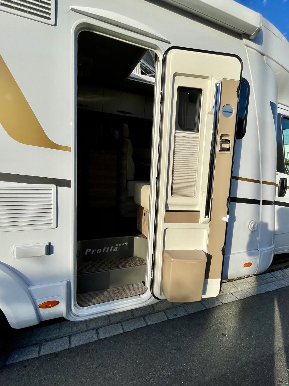 Eura Mobil Profila T PT 675 SB