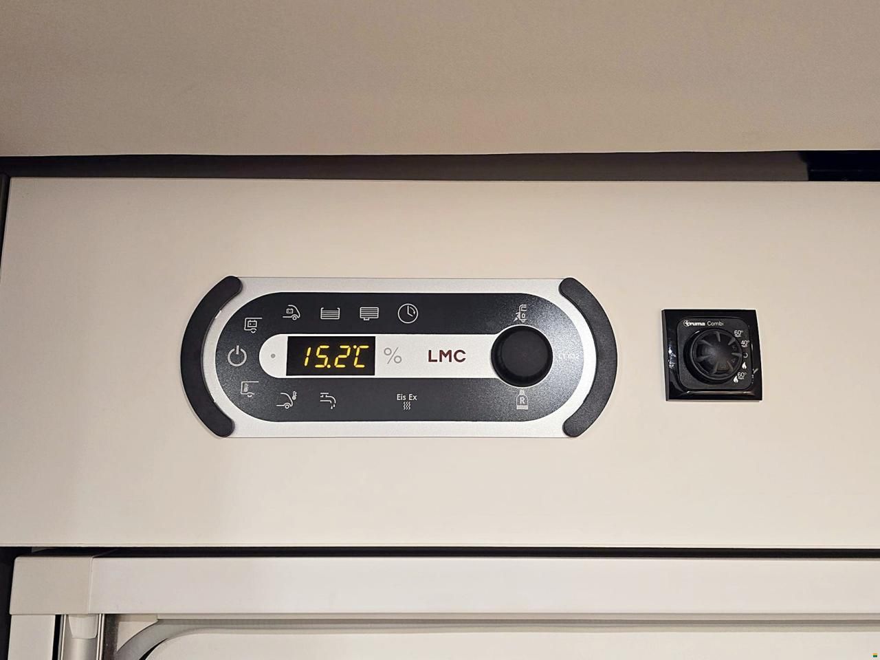 LMC TOURER LIFT H 730 G 2.2 HDI