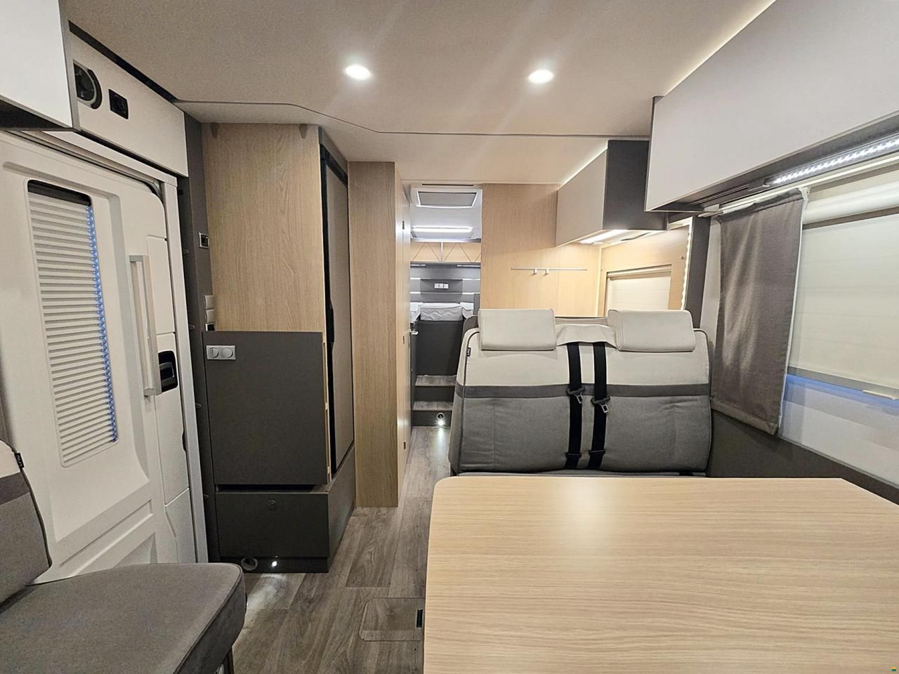 LMC TOURER LIFT H 730 G 2.2 HDI