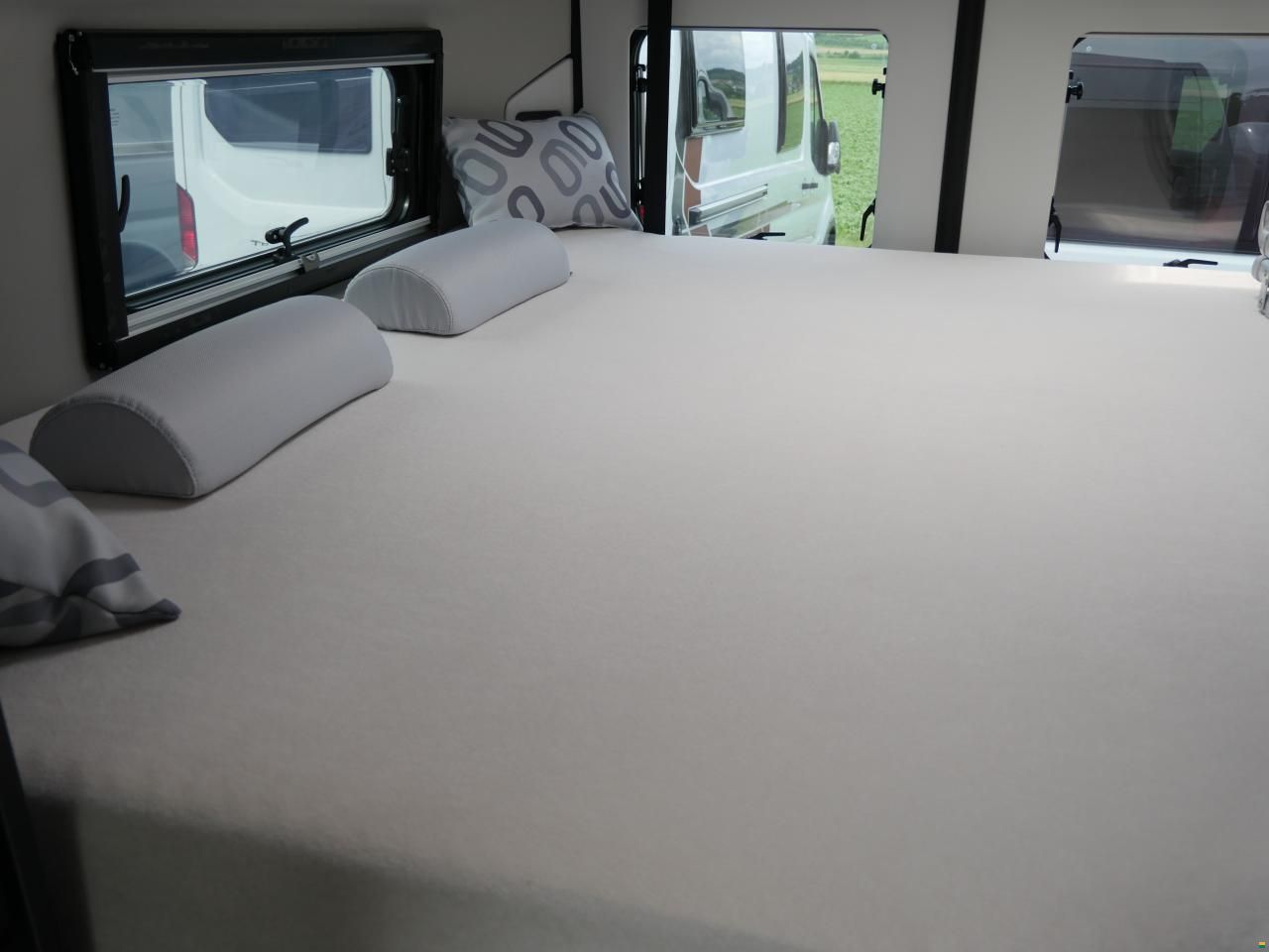 Adria Twin 640 SGX PopTop 60Y