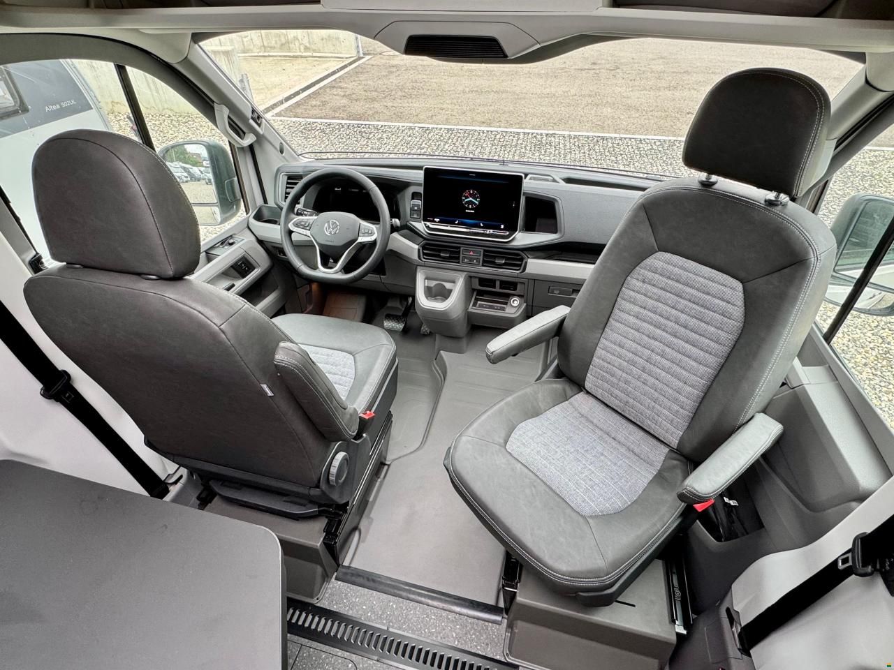 Adria Twin Max 680 SGX