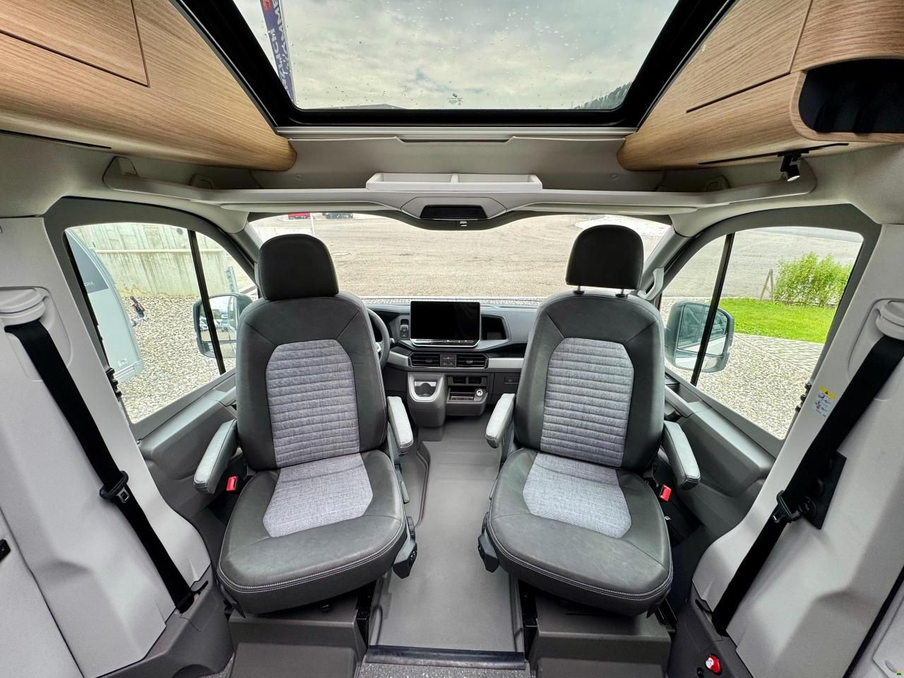 Adria Twin Max 680 SGX