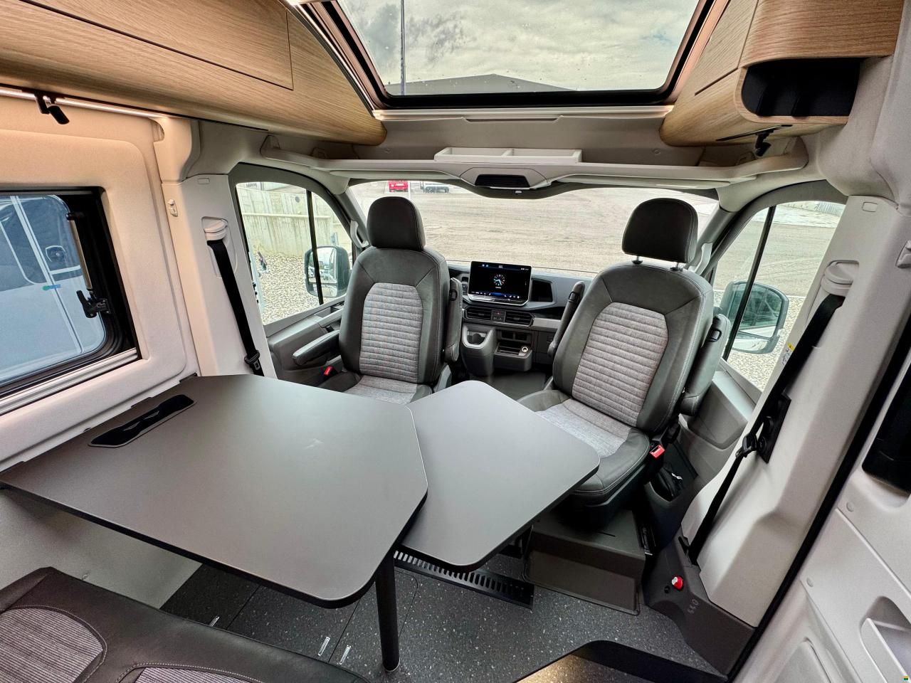 Adria Twin Max 680 SGX