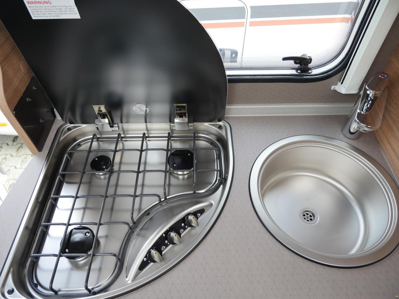 Weinsberg Cara Compact 600 MEG Pepper