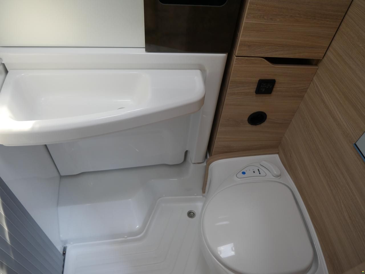 Knaus Van Ti Plus 650 MEG Plat. Selection