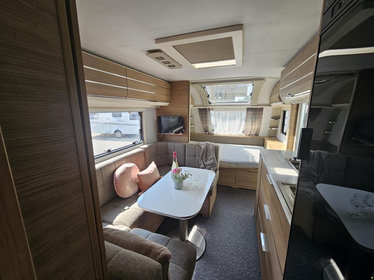 Adria Adora 673 pk 2 Aufbautüren 2 Sitzgruppen