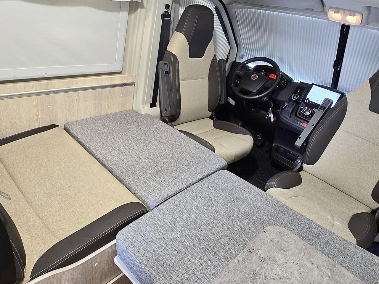 Pössl Summit 600 PLUS 2.3 9G-AUTOMAT MJ 160