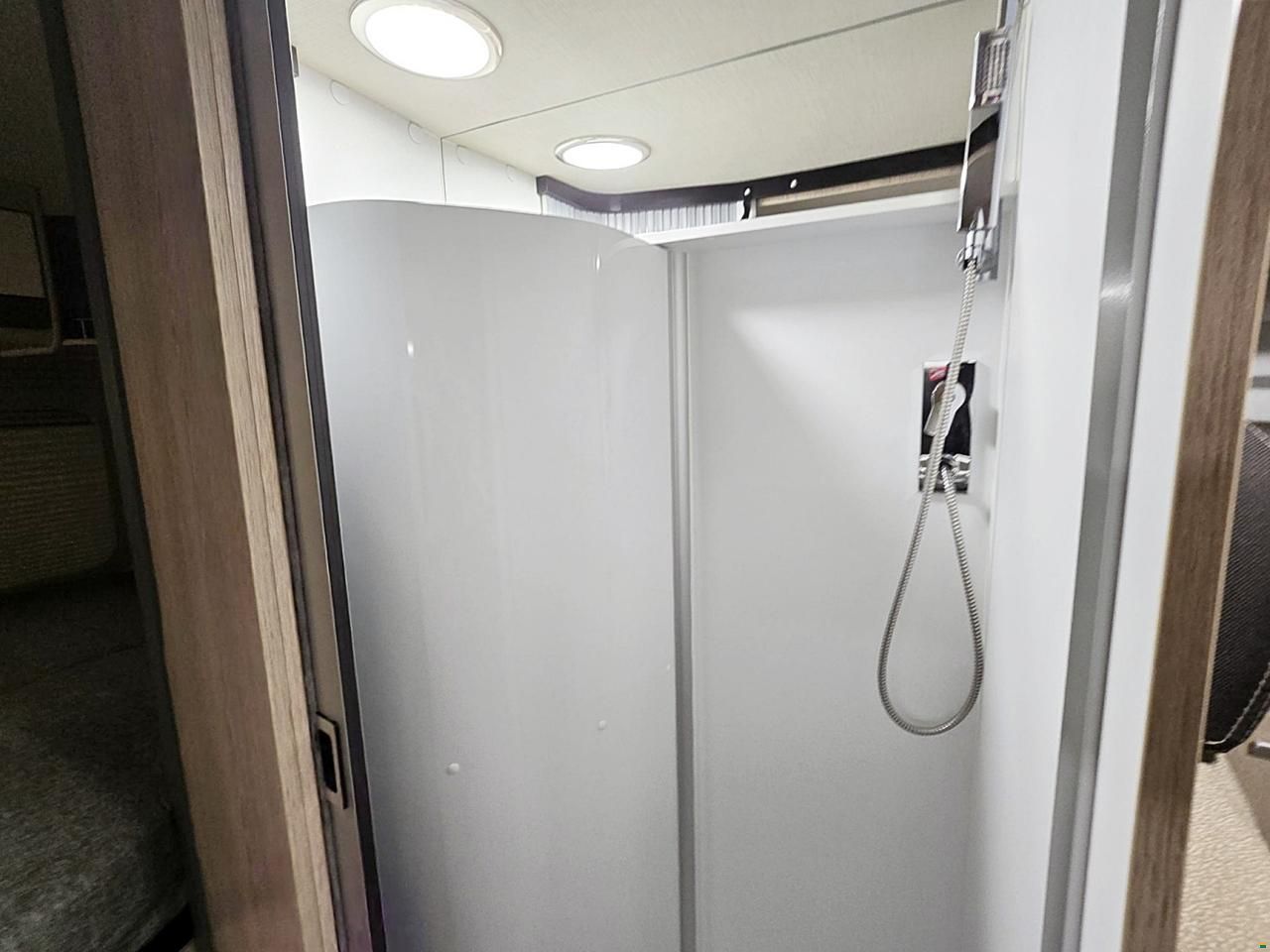 Pössl Summit 600 PLUS 2.3 9G-AUTOMAT MJ 160