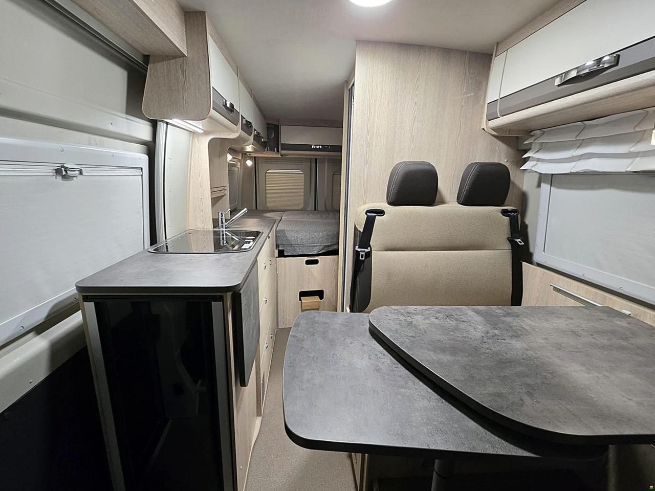 Pössl Summit 600 PLUS 2.3 9G-AUTOMAT MJ 160