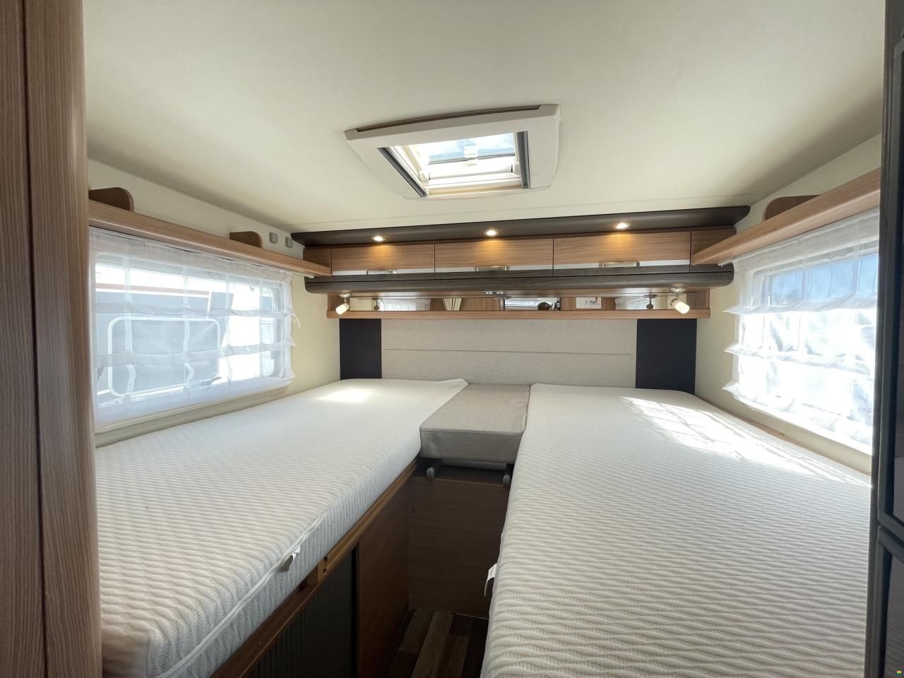 Knaus Sky Wave 700 MEG