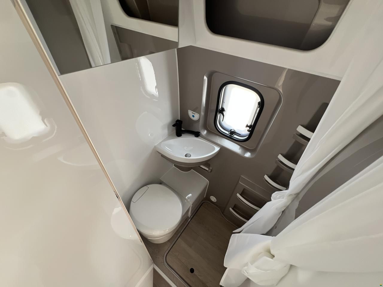 Hobby ONTOUR Van 640 ET