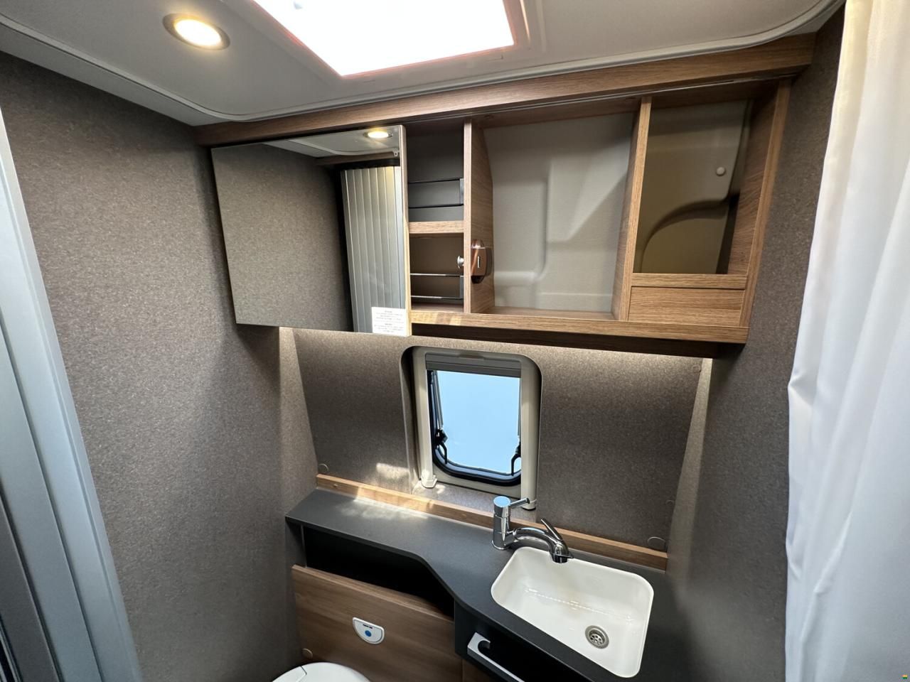 Dethleffs Globetrail Classic 600 DK Fiat