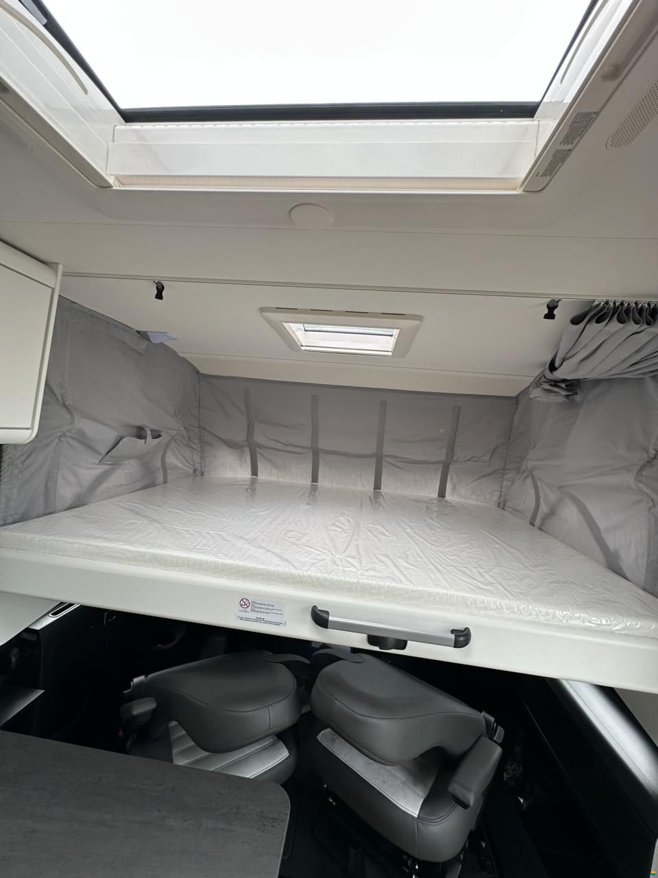 Sunlight Adventure I 67S