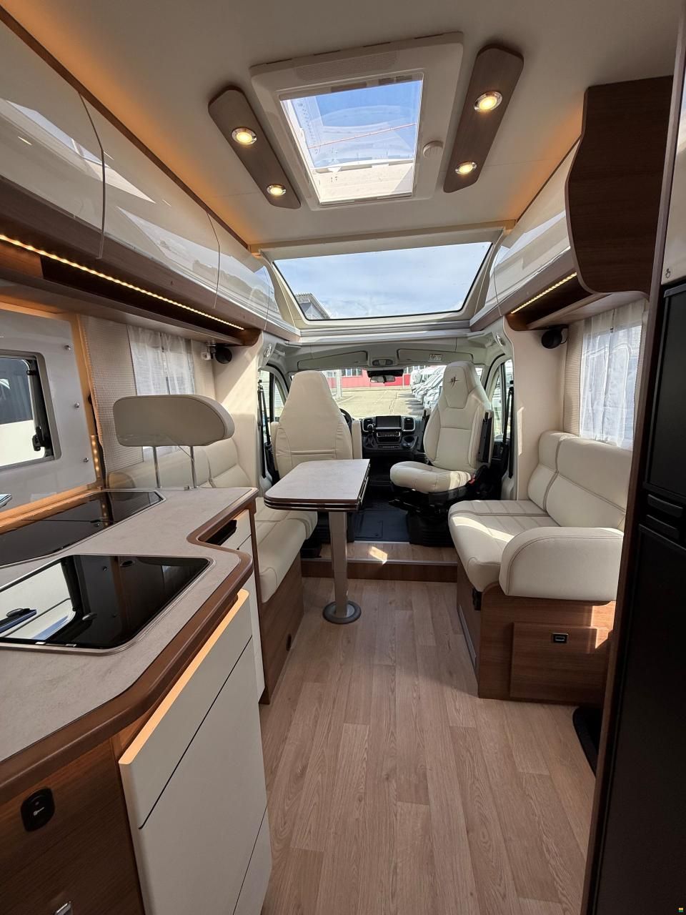 Rapido Serie 6 666 F